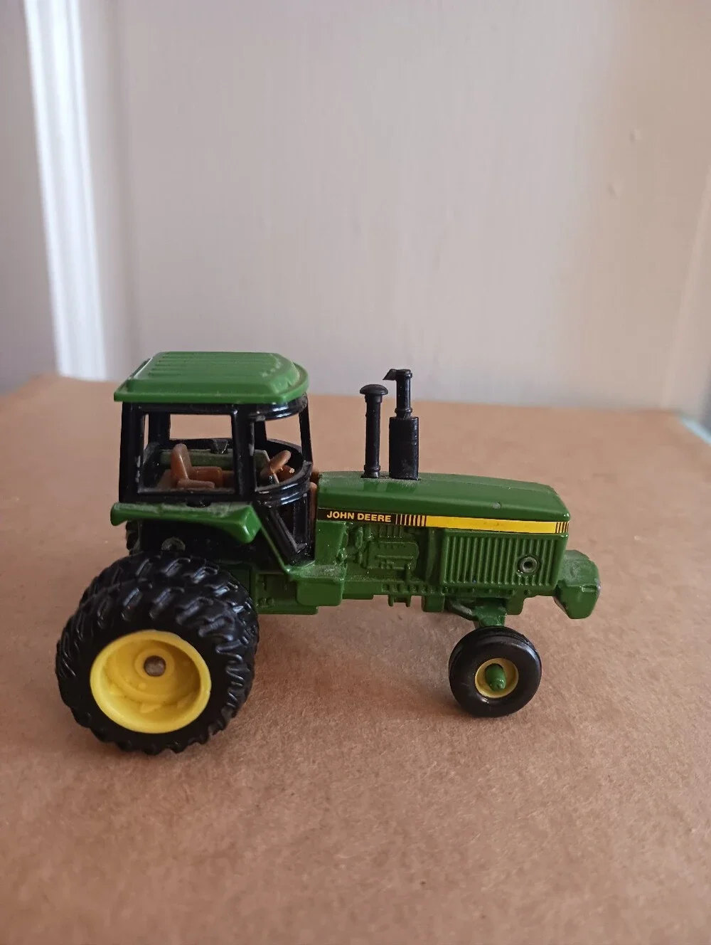 JOHN DEERE Diecast By Ertl Tractor, Vintage Detailed